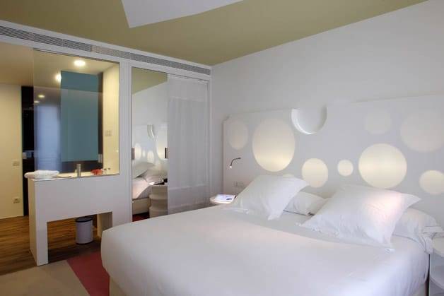 Room-Mate Pau: a central Barcelona hotel with avant-garde charm