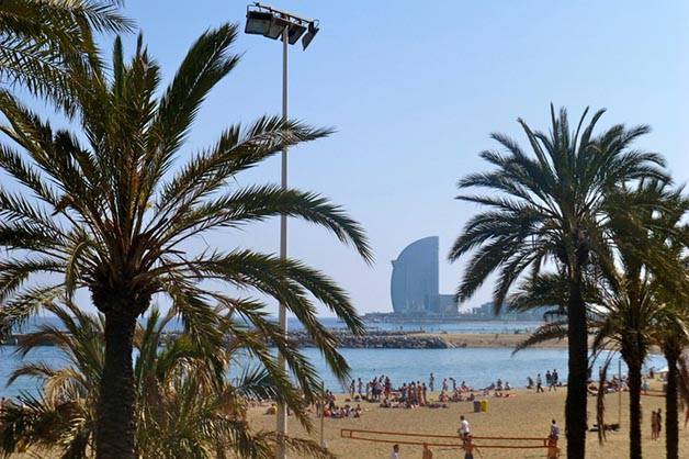 A relaxing stroll along the seafront in Barcelona