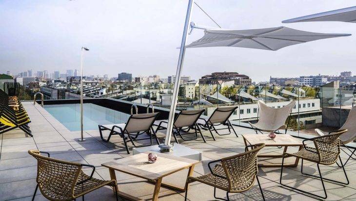 Pool and roof terrace at the Ibis Styles, Bogatell